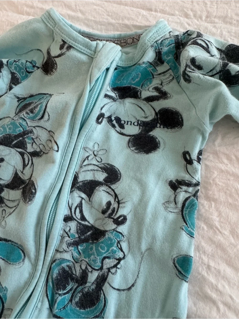 Bonds Disney Minnie Mouse Wondersuit One-Piece Sleeper size 000 (0-3 months)